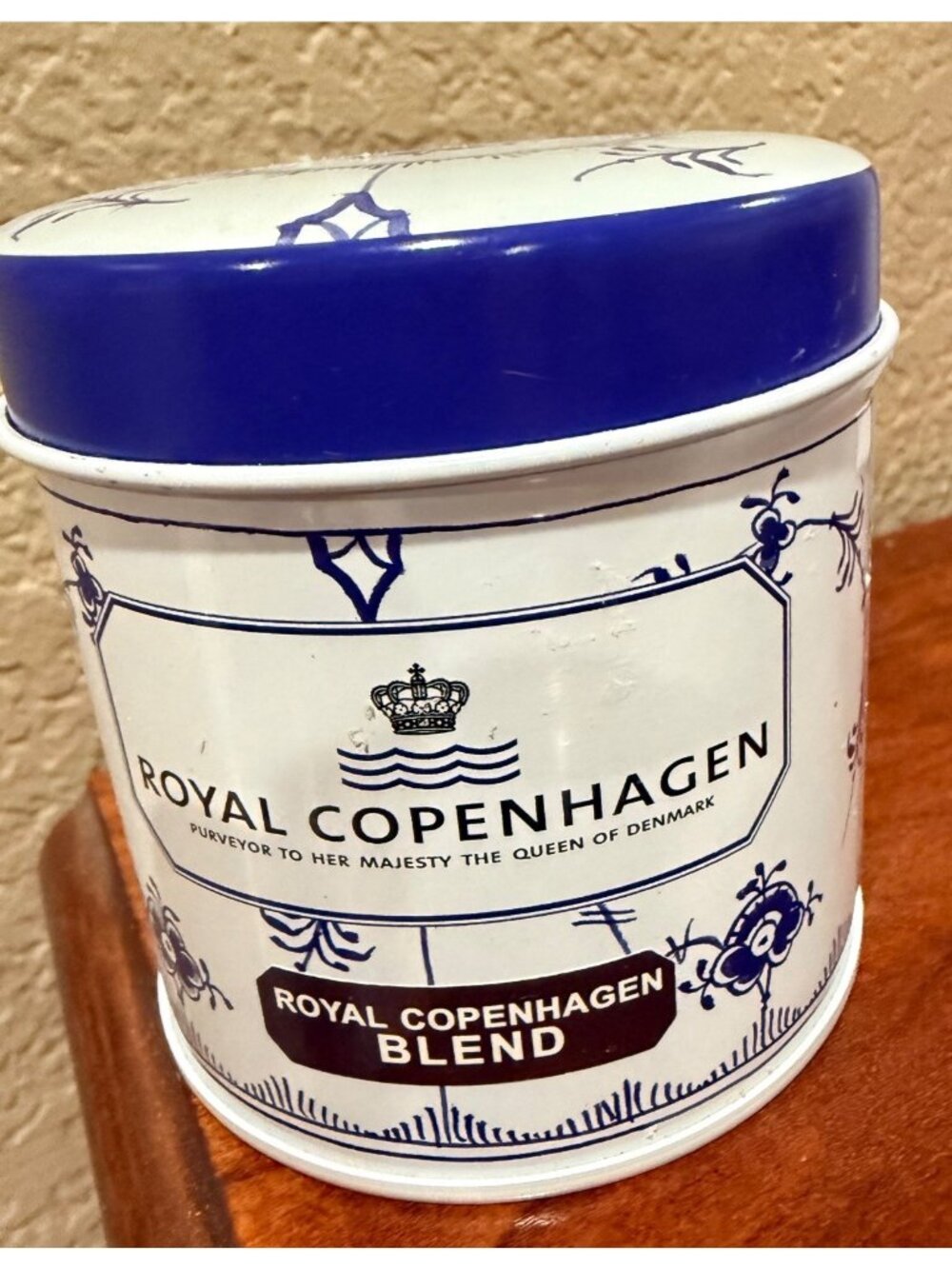 Royal Copenhagen Blend Tea Tin With Hand-Picked Black Tea 60g Decorative Blue &
